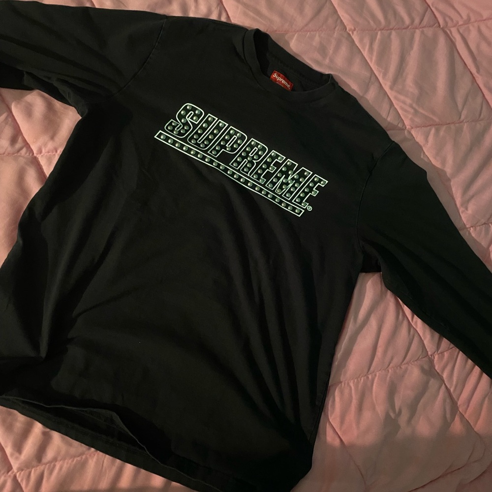 Supreme Men Med Size Tee shirt worn once